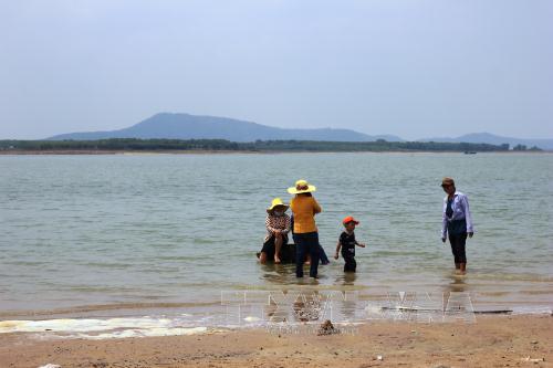Quy Hoạch Bãi Tắm Nước Ngọt Trong Hồ Dầu Tiếng Thành Điểm Du Lịch |  Baotintuc.Vn