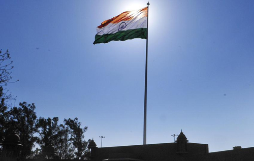Cột cờ Ấn Độ được biết đến với thiết kế tinh xảo và độc đáo. Năm 2024, bạn sẽ có cơ hội chiêm ngưỡng những cột cờ Ấn Độ đẹp nhất, từ những chiếc cột cờ lớn đến những chiếc cột cờ nhỏ xinh. Với màu sắc tươi sáng và hình dáng độc đáo của chúng, bạn không thể bỏ qua những kiệt tác này.