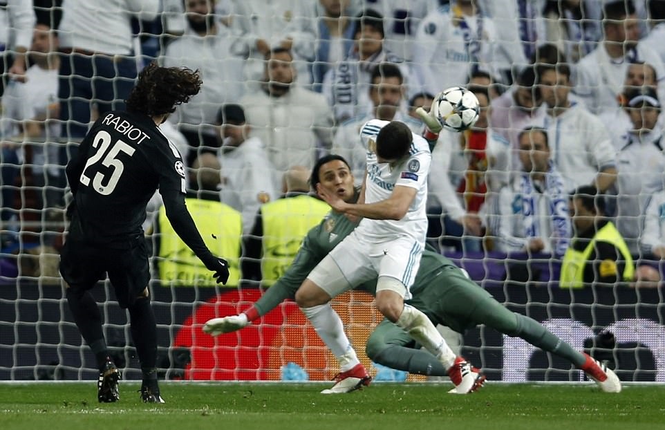 Cristiano Ronaldo Lập Cú Đúp, Real Madrid Hạ Gục Psg Ở Trận Lượt Đi |  Baotintuc.Vn
