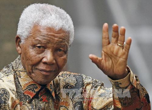 Nelson Mandela - một biểu tượng của sự tự do và công bằng - sẽ được khám phá trong hình ảnh đầy cảm hứng và ý nghĩa này.