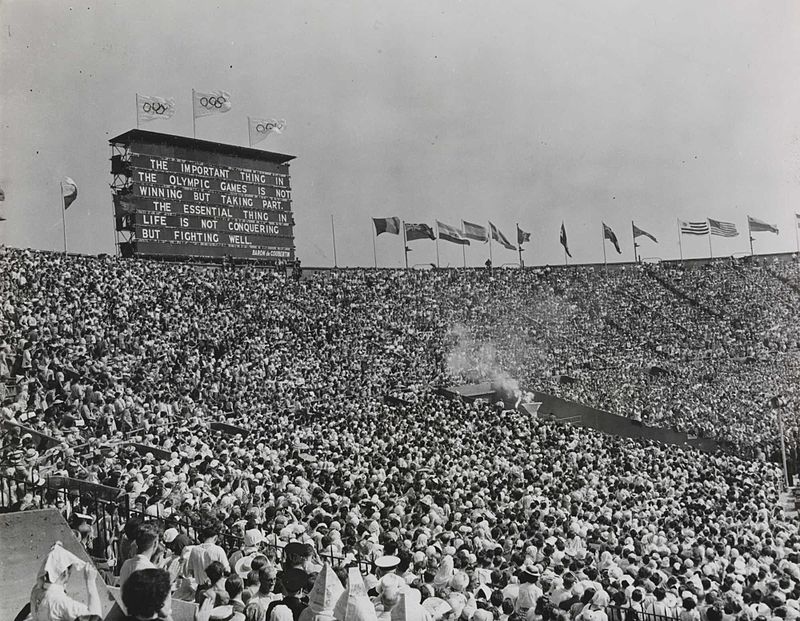 Thế vận hội Olympic tổ chức mấy năm một lần?