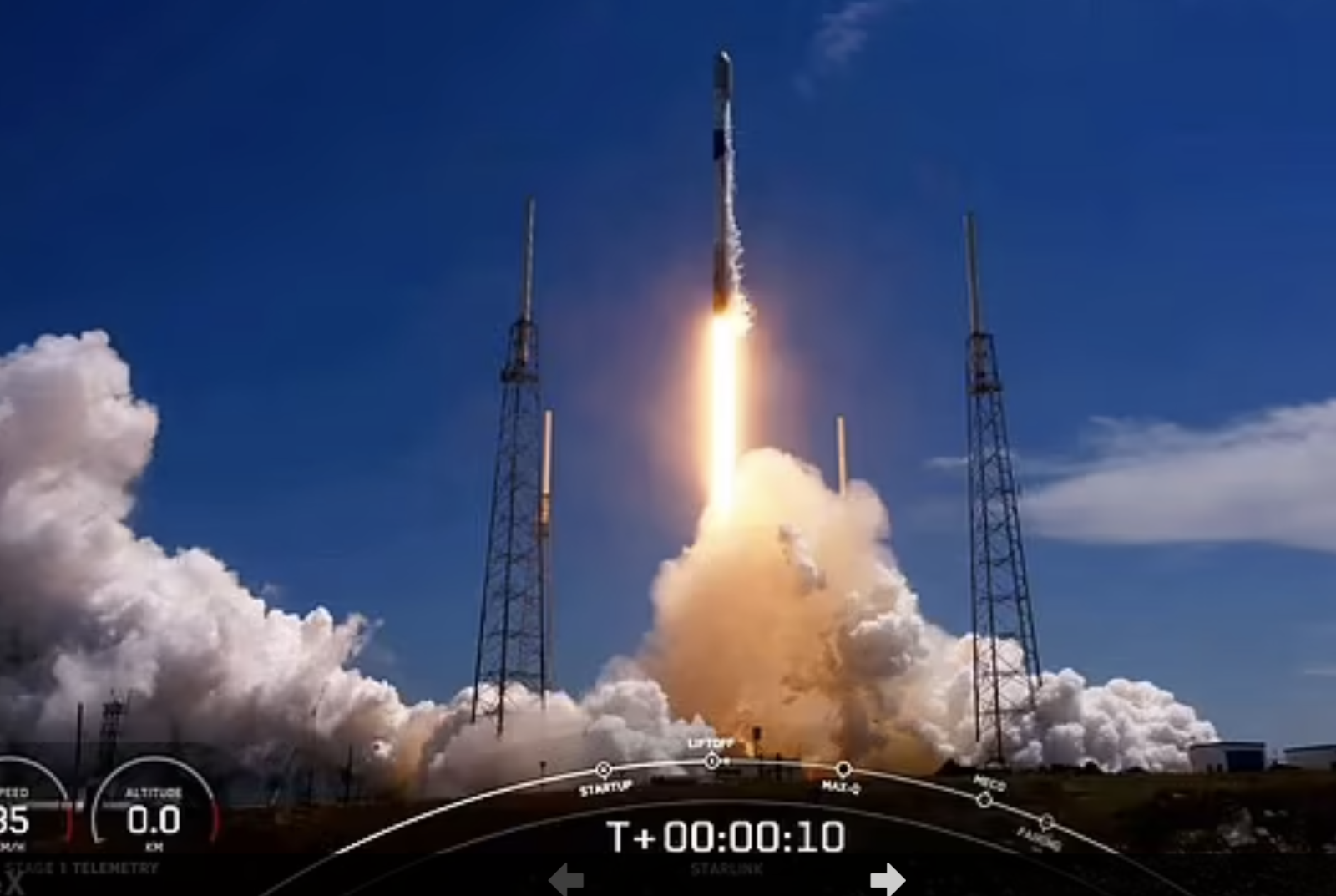 Tên lửa vũ trụ Space X phóng thành công lần thứ 100 liên tiếp lên ...