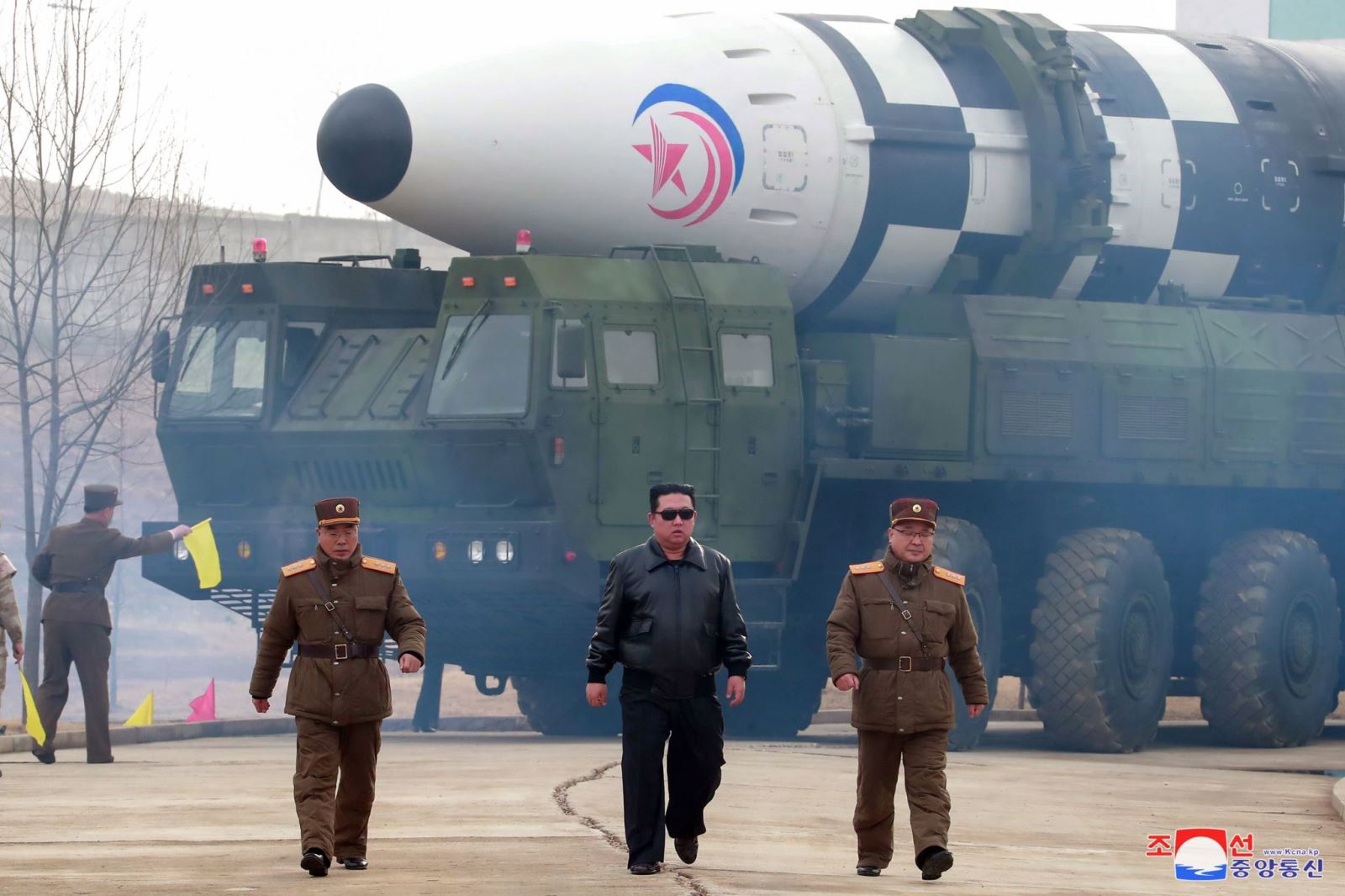 Triều Tiên nâng cấp kỹ thuật truyền hình, nhìn từ video thử ICBM ...