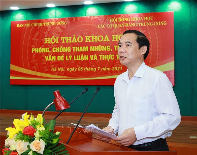 Đồng chí Nguyễn Thái Học, Phó Trưởng Ban Nội chính Trung ương phát biểu khai mạc Hội thảo. Ảnh: Phương Hoa/TTXVN