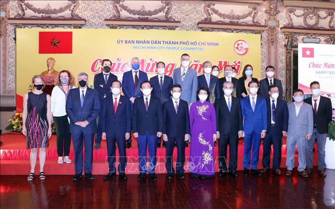 Tin Kinh tế: Lãnh đạo TP Hồ Chí Minh gặp gỡ lãnh đạo đoàn lãnh sự 