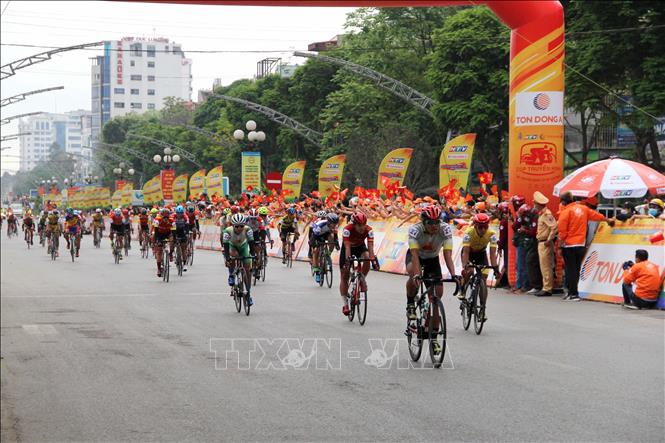 Payoo  Nạp thông tin tài khoản TNGO hưởng thụ xe đạp điện technology số thứ nhất bên trên  Việt Nam