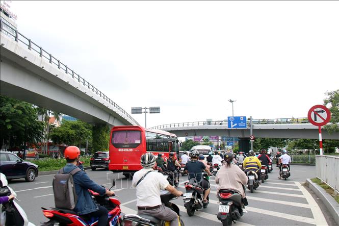 TPHCM thông xe cầu vượt nút giao Nguyễn Thái SơnNguyễn Kiệm  Tạp chí  Tuyên giáo