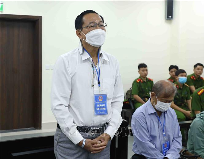 元保健副大臣のカオ・ミン・クアンは、30か月の執行猶予付きの懲役刑を言い渡されました