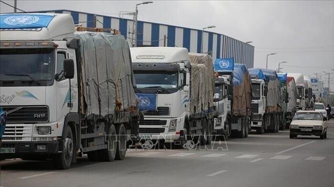 Xung đột Hamas-Israel: Người dân Gaza chặn đoàn xe cứu trợ Chú thích ảnh