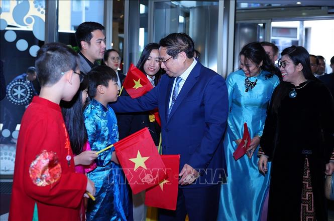 Chú thích ảnh Chú thích ảnh