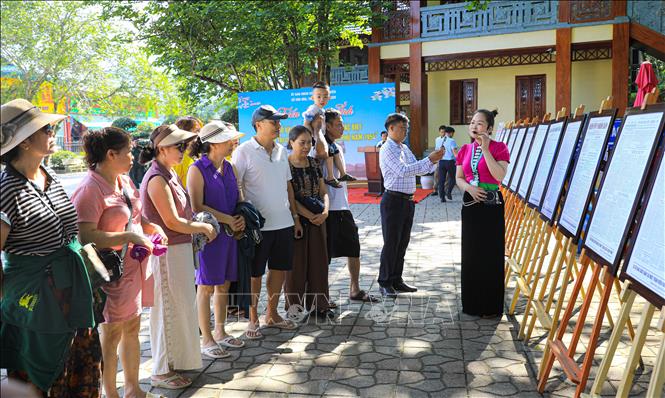 Chú thích ảnh Chú thích ảnh