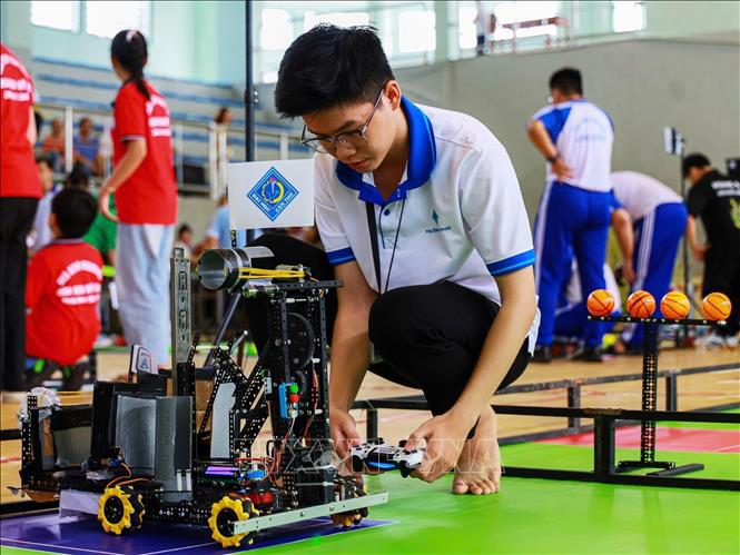 Chung kết Cuộc thi Sáng tạo Robot Đồng bằng sông Cửu Long