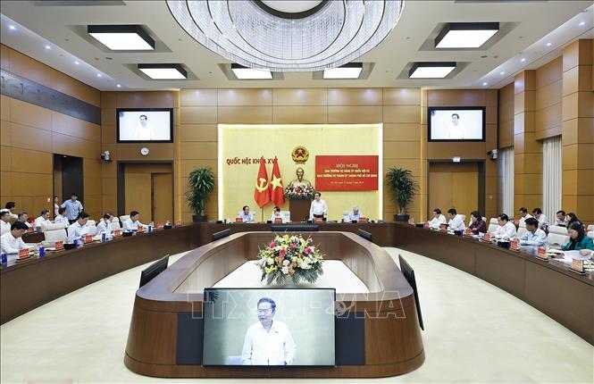 Chủ tịch Quốc hội chủ trì Hội nghị BTV Đảng uỷ Quốc hội và BTV Thành uỷ TP Hồ Chí Minh Chú thích ảnh