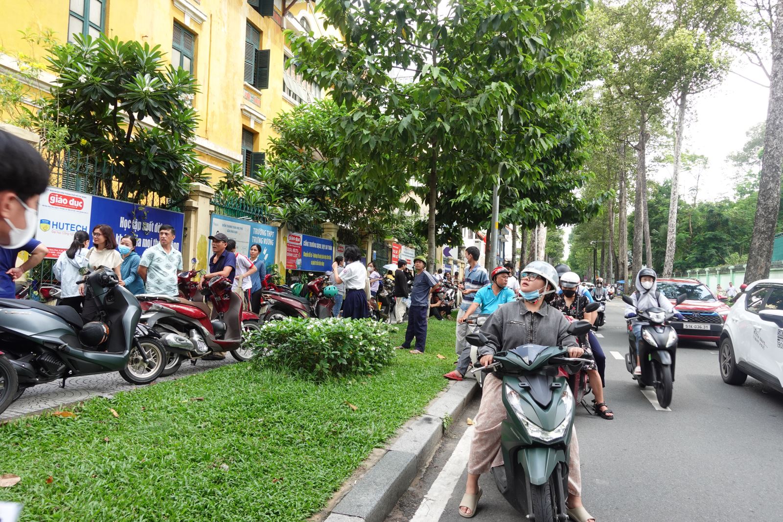 Chú thích ảnh