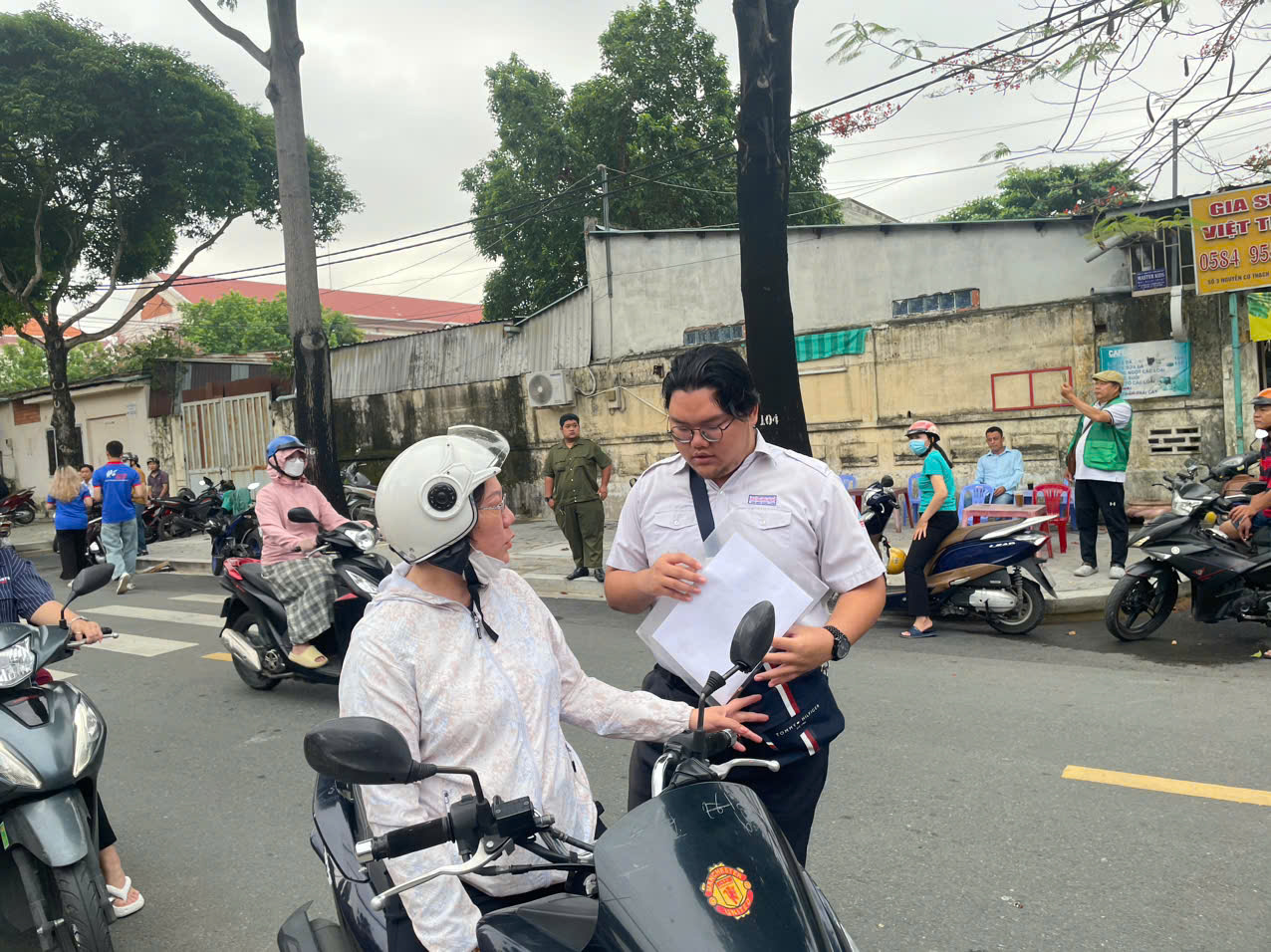 Chú thích ảnh