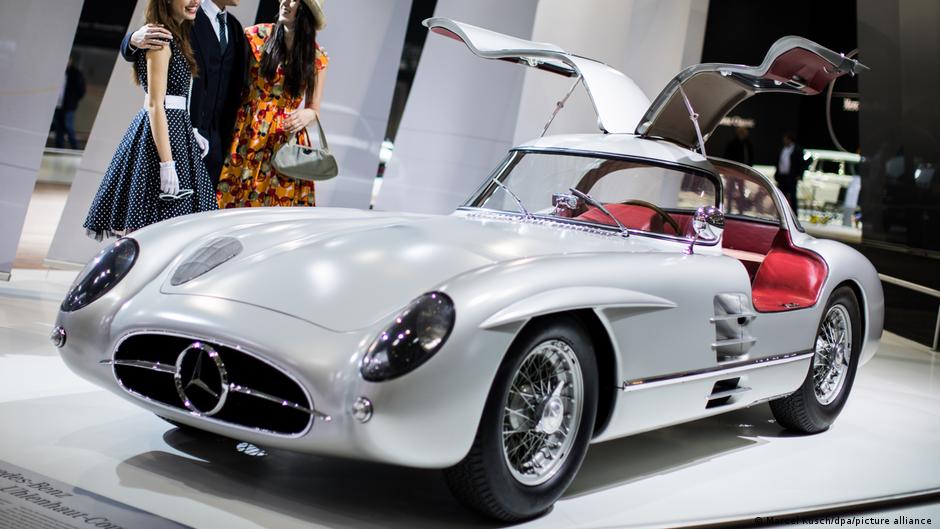 Xe Mercedes 'đời cổ' được bán với mức giá kỷ lục 142 triệu USD |  