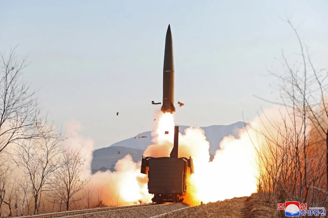 先週の世界: 北朝鮮はミサイルを発射しました。 雷雨が多くの場所で猛威を振るっている