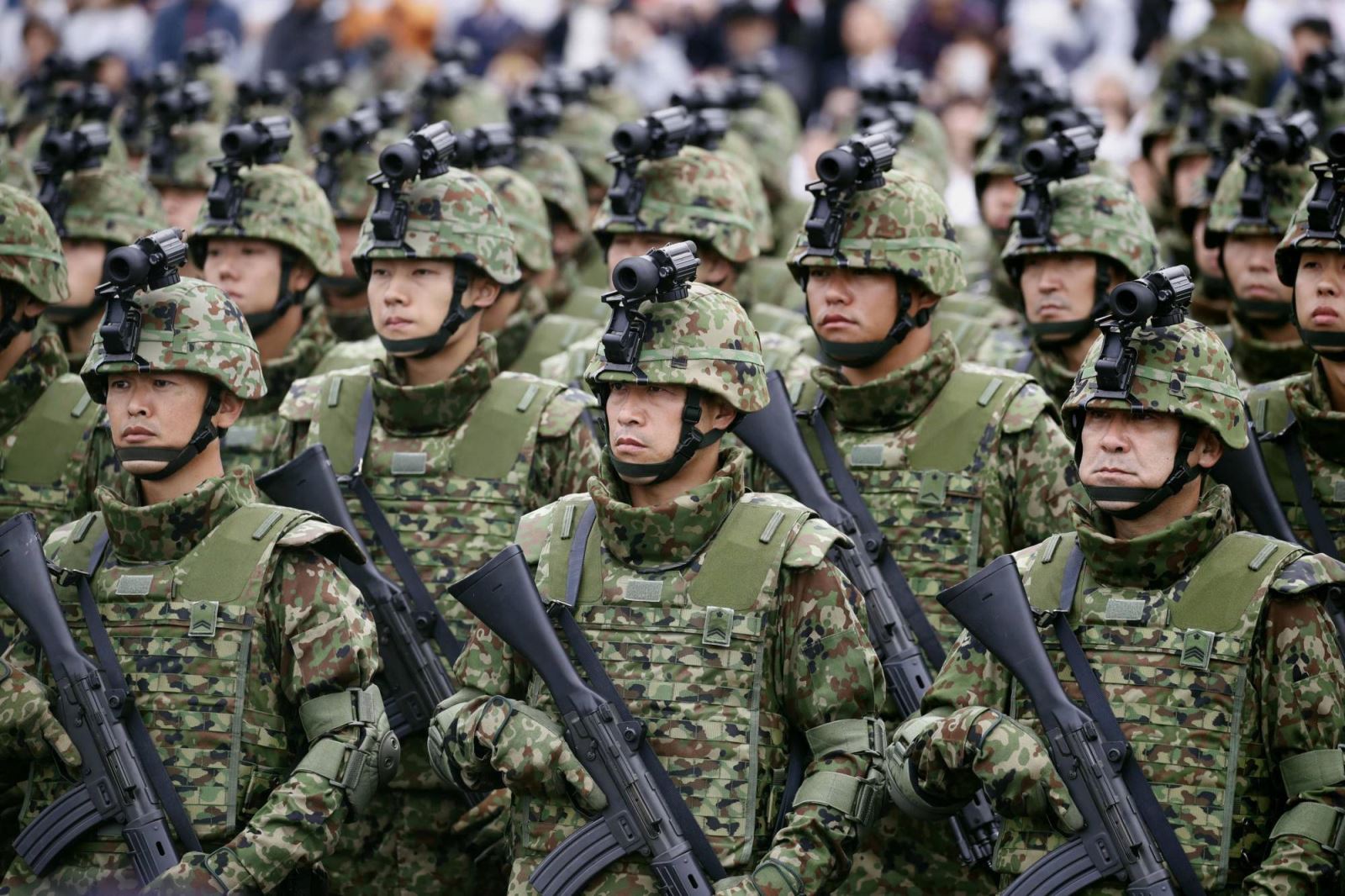 日本の新たな防衛戦略の裏側