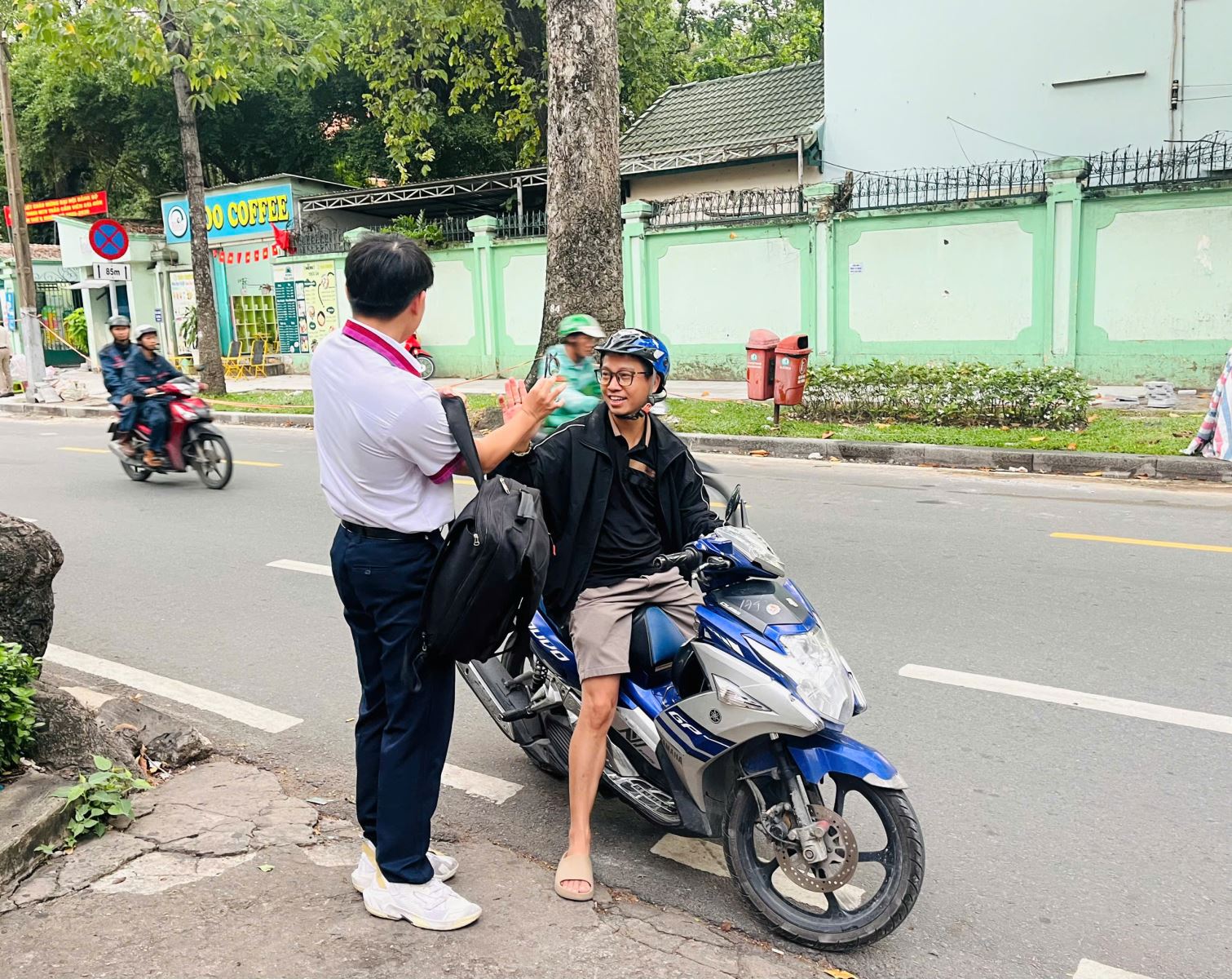 Chú thích ảnh