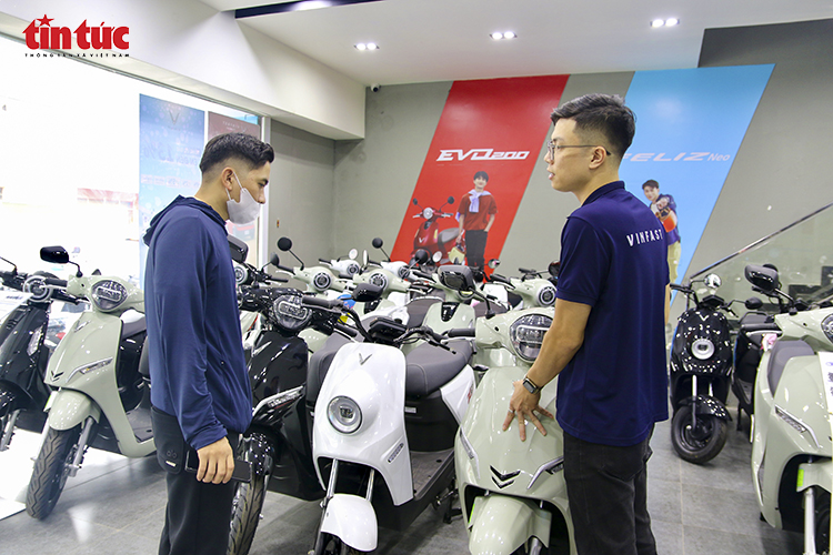 Ch&uacute; th&iacute;ch ảnh