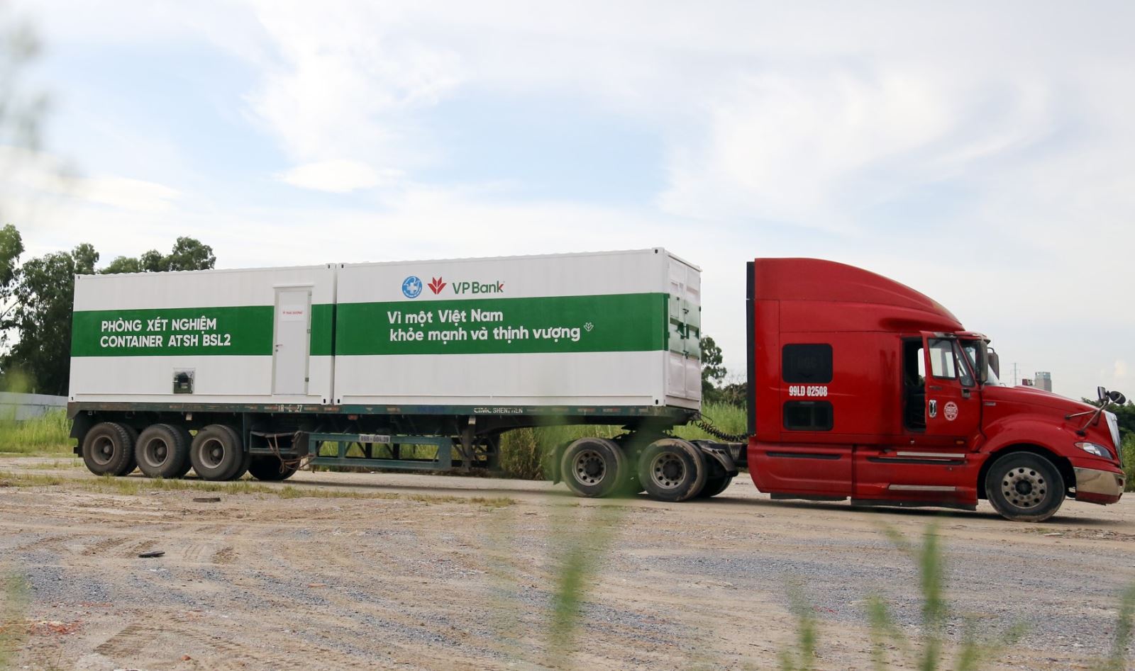 VBBank đưa 4 containter xét nghiệm COVID-19 vào tâm dịch phía Nam - Vimarsana News