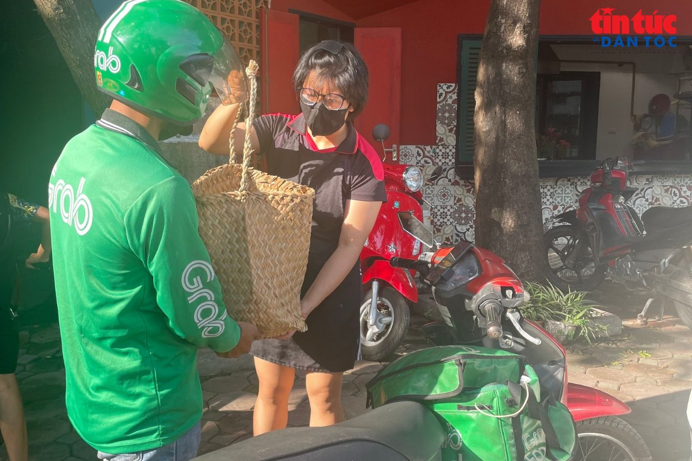 Chú thích ảnh