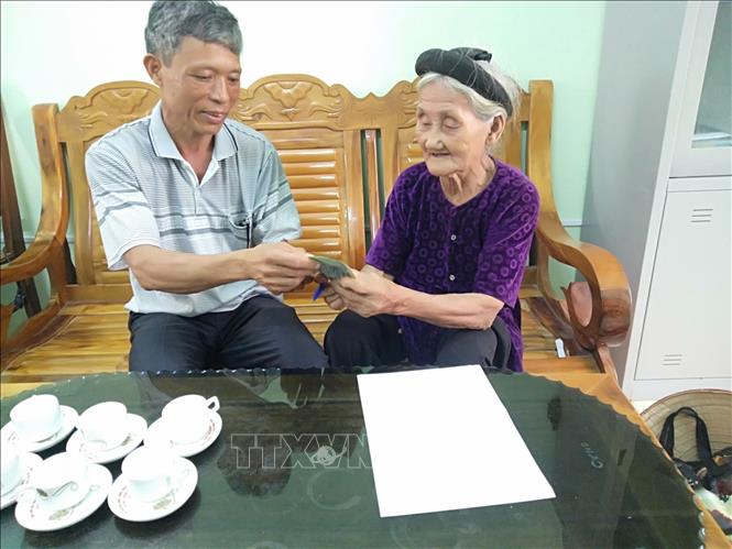 Cụ bà 83 tuổi từng xin thoát nghèo ủng hộ 2 triệu đồng chống dịch ...