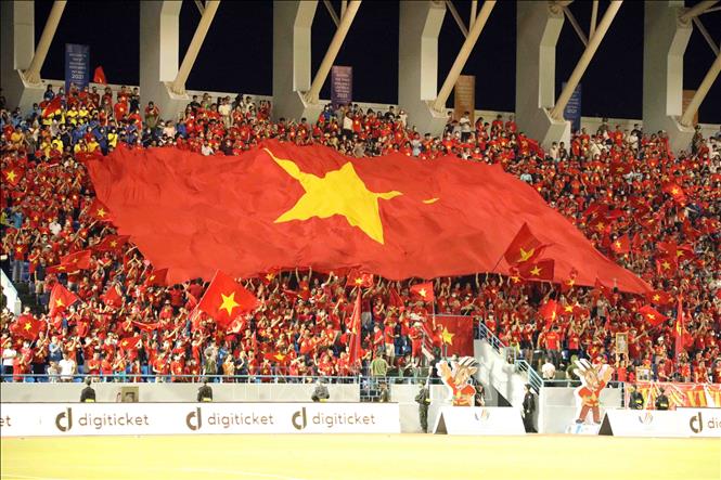 Bóng đá nữ Quảng Ninh: Đội tuyển bóng đá nữ của Quảng Ninh phát triển mạnh mẽ trong những năm gần đây với nhiều tài năng trẻ trỗi dậy. Năm 2024, các trận đấu của Quảng Ninh sẽ được quan tâm hơn nữa, đặc biệt trong một năm diễn ra nhiều giải đấu lớn của bóng đá nữ như World Cup hay SEA Games. Bóng đá nữ Quảng Ninh sẽ trở thành một thương hiệu quen thuộc của người hâm mộ.