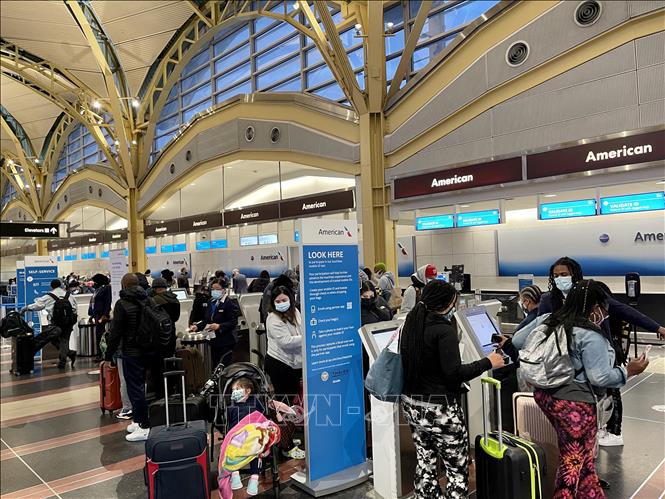Mỹ bỏ quy định xét nghiệm COVID-19 hành khách nhập cảnh bằng đường hàng  không | baotintuc.vn