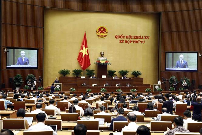 Chủ nhiệm Ủy ban Tài chính, Ngân sách của Quốc hội Nguyễn Phú Cường trình bày Báo cáo của Đoàn giám sát của Quốc hội. Ảnh: An Đăng/TTXVN