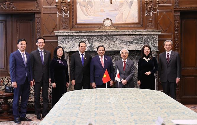 ファム・ミン・チン首相が日本の上院議長と会談