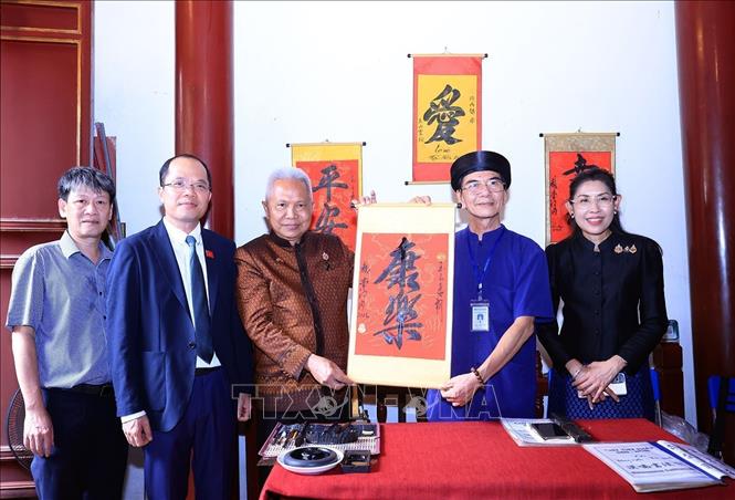 Chú thích ảnh