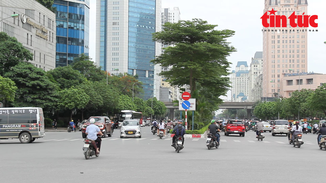 Hiện trạng nút giao Mễ Trì - Dương Đình Nghệ được đề xuất làm hầm chui gần 1.000 tỷ đồng- Ảnh 5.