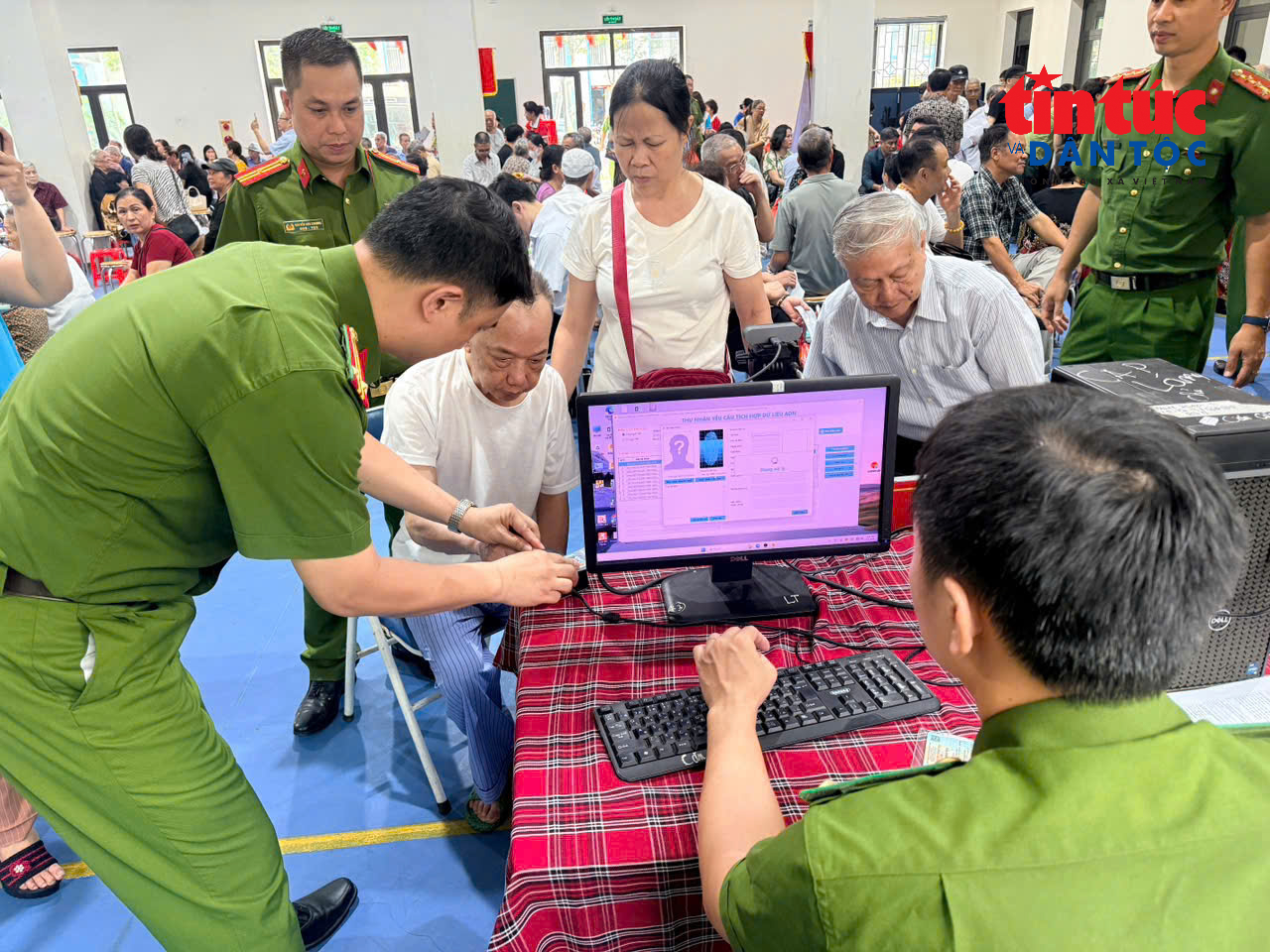 Chú thích ảnh