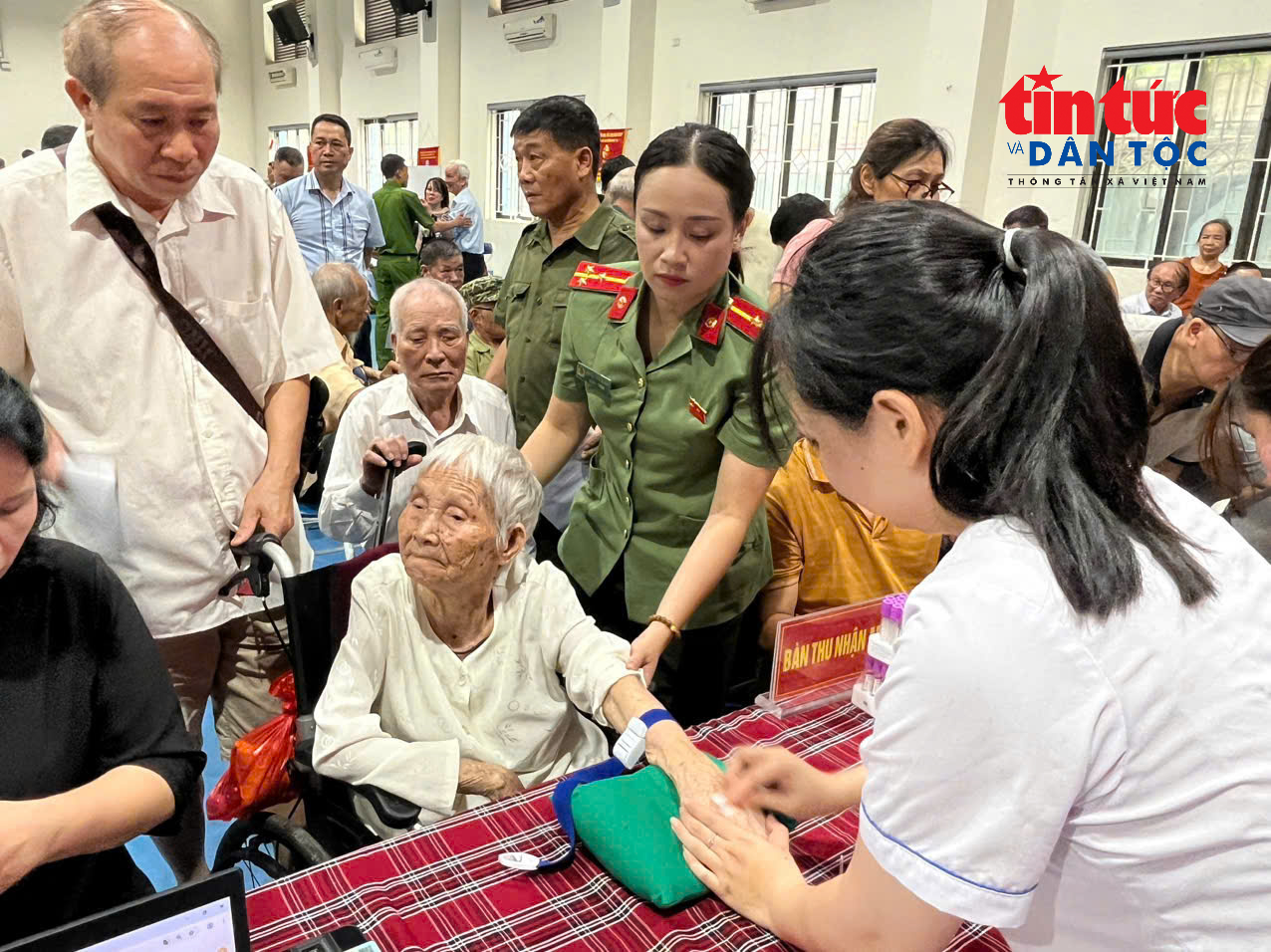 Chú thích ảnh