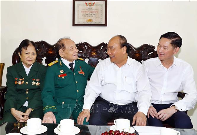 Ch&uacute; th&iacute;ch ảnh