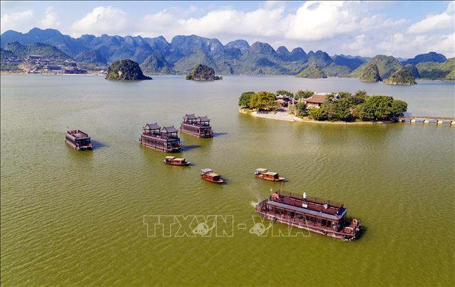 Khám phá vẻ đẹp tự nhiên của Khu du lịch Tam Chúc | baotintuc.vn