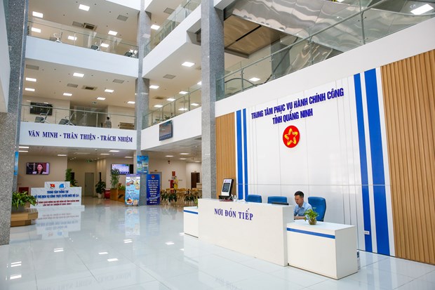 Quảng Ninh: Tiếp tục cải cách hành chính, cải thiện đầu tư kinh doanh |  baotintuc.vn