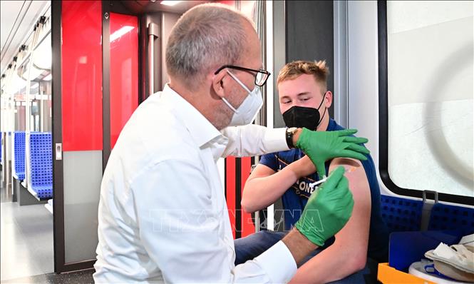 Đức triển khai tiêm vaccine ngừa COVID-19 tại các hiệu thuốc 