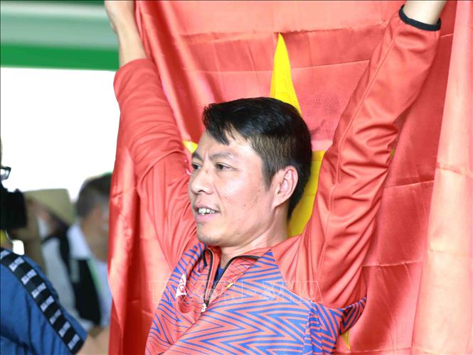 ''Lão tướng'' Trần Quốc Cường giành Huy chương Vàng cho Bắn súng Việt Nam