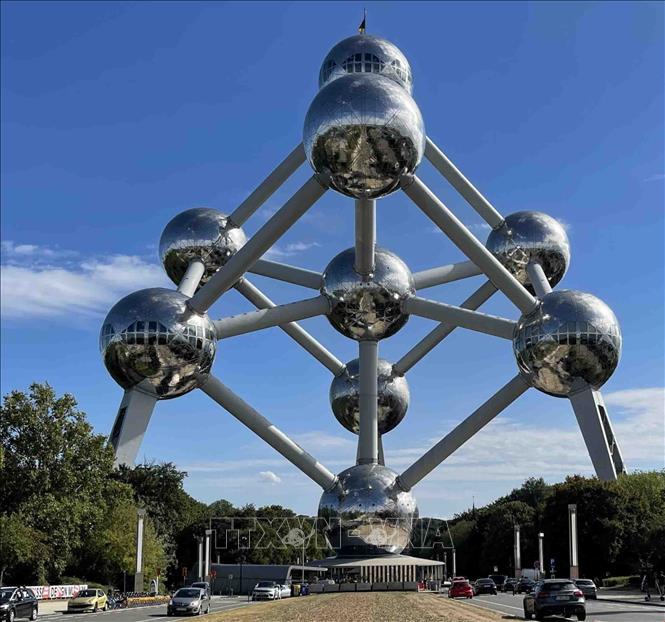 Mô hình phân tử Automium  biểu tượng Brussels Bỉ