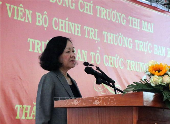 Đồng chí Trương Thị Mai phát biểu tại buổi gặp gỡ, chúc tết công nhân, người lao động tỉnh Lâm Đồng. Ảnh: Quốc Hùng/TTXVN