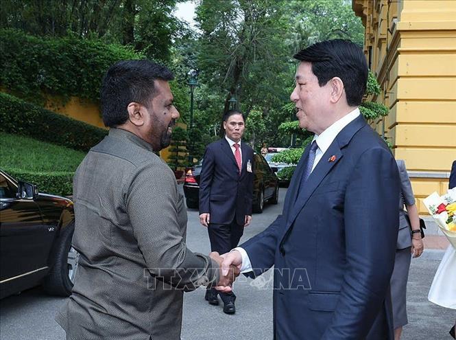 ចំណងជើងរូបថត