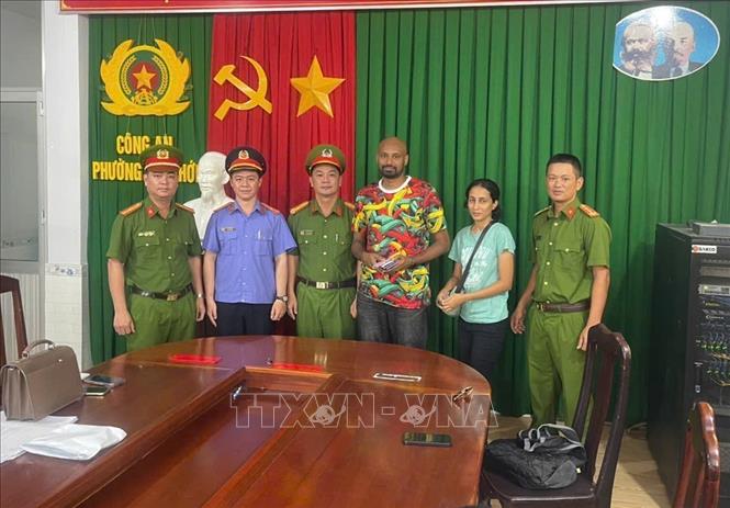 Chú thích ảnh Chú thích ảnh