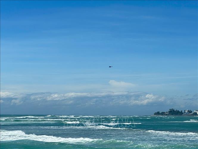 Quảng Ngãi: Tìm thấy 1 nạn nhân sống sót sau 2 ngày mất tích trên biển Chú thích ảnh