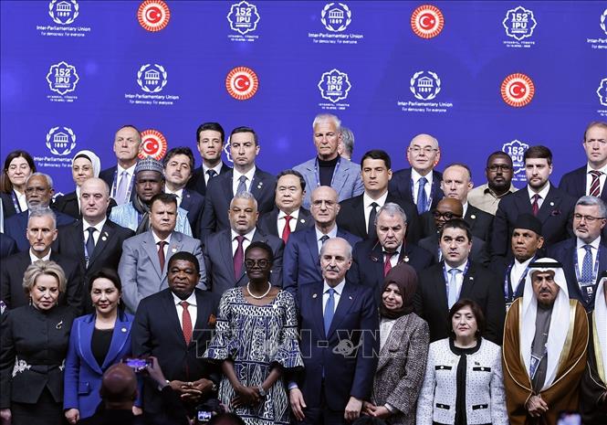 Chủ tịch Quốc hội Trần Thanh Mẫn dự lễ khai mạc Đại hội đồng lần thứ 152 của Liên minh Nghị viện thế giới Chú thích ảnh