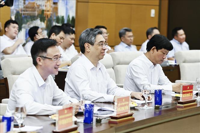 Chủ tịch Quốc hội chủ trì Hội nghị BTV Đảng uỷ Quốc hội và BTV Thành uỷ TP Hồ Chí Minh Chú thích ảnh