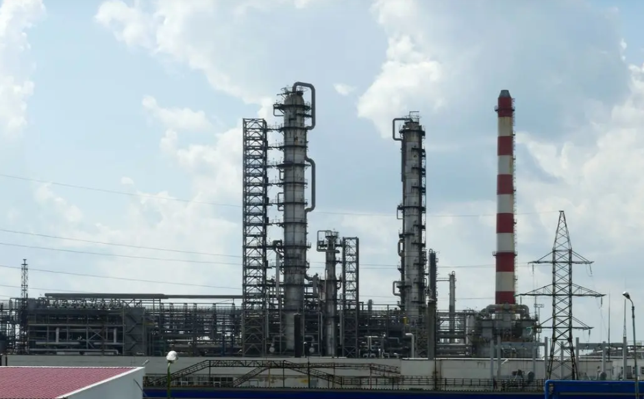 Nhà máy lọc dầu ở Liên bang Nga bị tấn công lần thứ 9 Chú thích ảnh