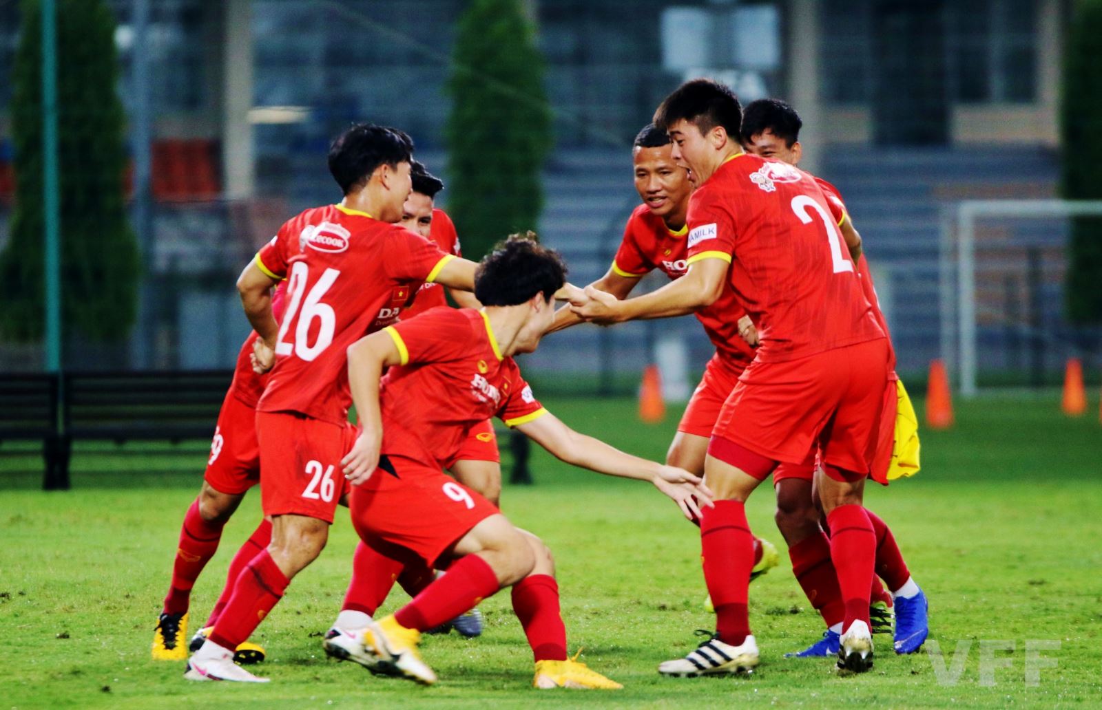 Lắp ráp đội hình chính của tuyển Việt Nam dự vòng loại World Cup ...