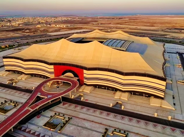 Khám phá 8 sân vận động tổ chức World Cup 2022 ở Qatar - Ảnh 2.